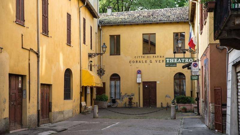 intera palazzina in vendita a Parma in zona Centro Storico