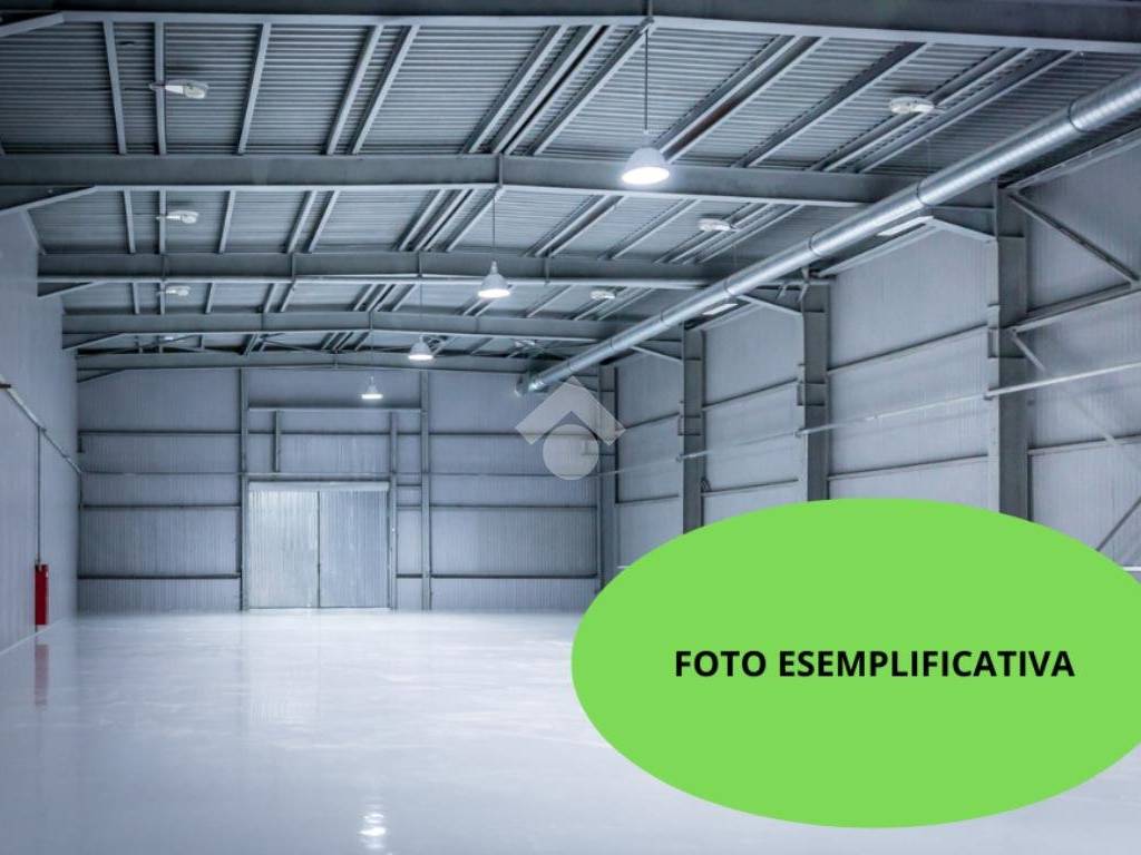 locale commerciale in vendita a Parma in zona Pablo