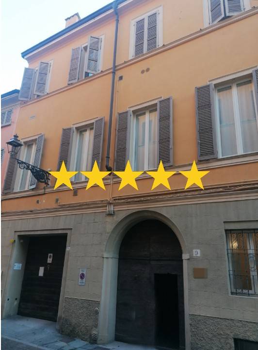 appartamento in vendita a Parma in zona Centro Storico