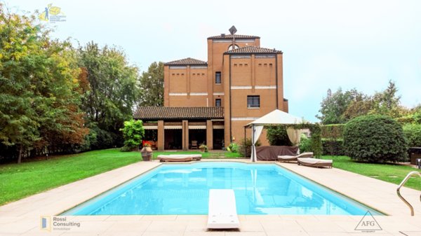 casa indipendente in vendita a Parma in zona San Pancrazio