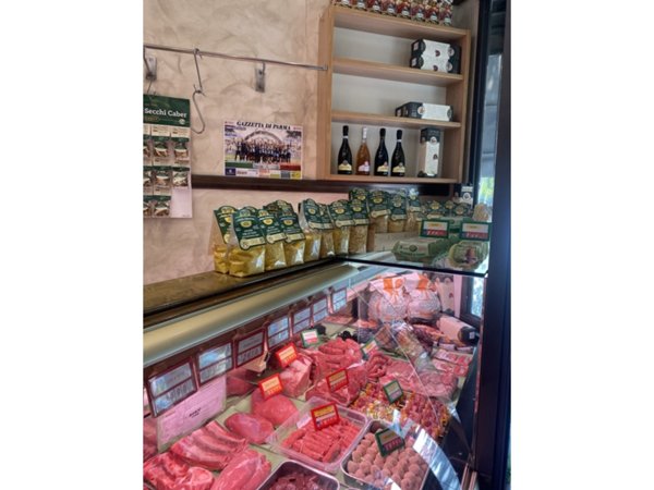 negozio in vendita a Parma