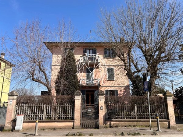 casa indipendente in vendita a Parma in zona Marano