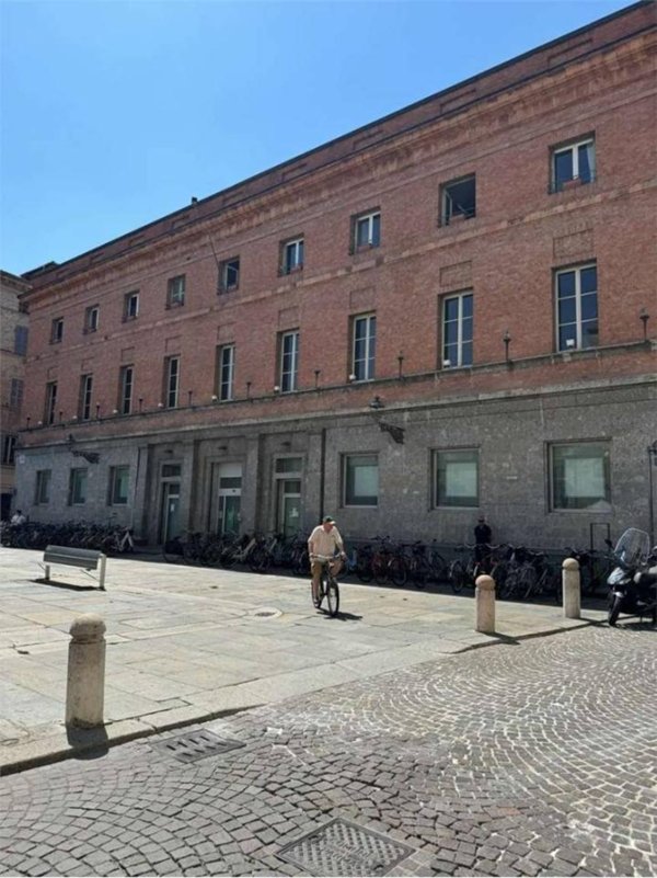 appartamento in vendita a Parma in zona Centro Storico