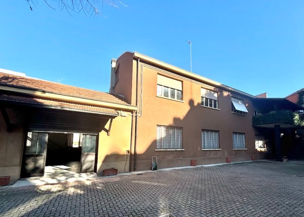 ufficio in vendita a Parma in zona San Leonardo
