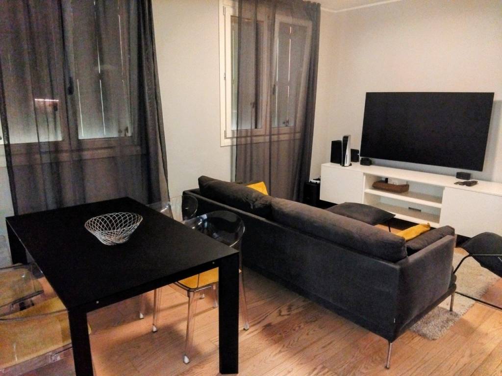 appartamento in vendita a Parma in zona Centro Storico