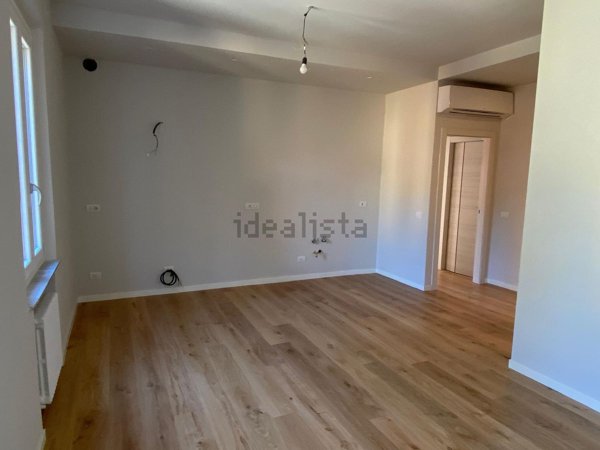 appartamento in vendita a Parma in zona Oltretorrente