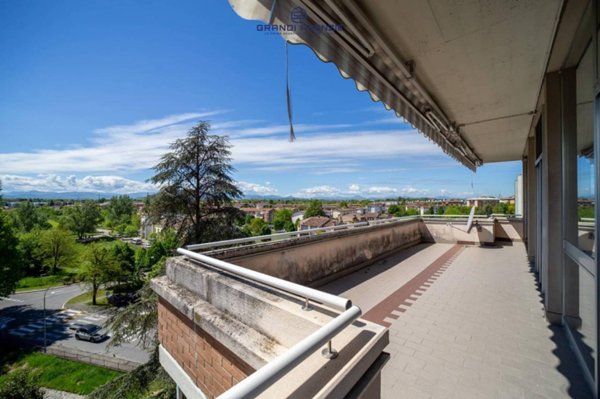 appartamento in vendita a Parma in zona San Lazzaro