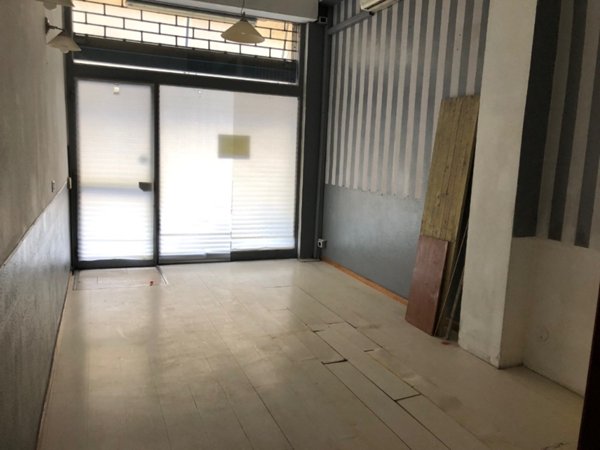negozio in vendita a Parma in zona Centro Storico