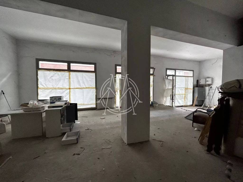 negozio in vendita a Parma in zona Centro Storico