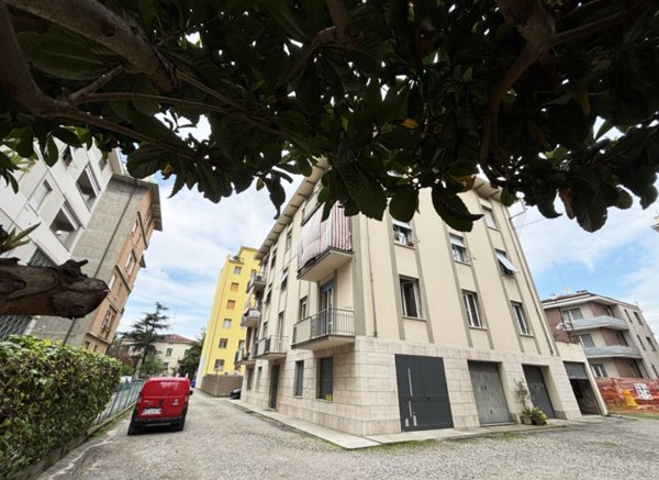 appartamento in vendita a Parma in zona Centro Storico