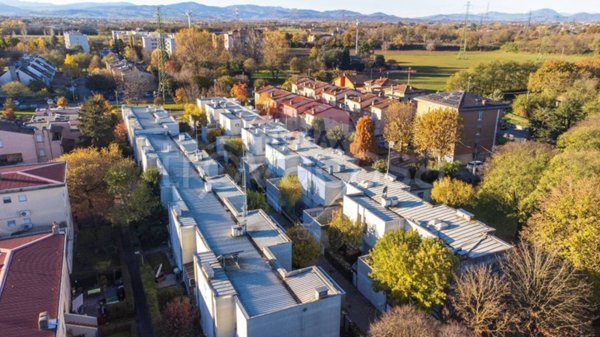 casa indipendente in vendita a Parma in zona Montanara
