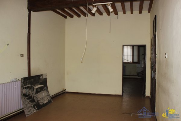 appartamento in vendita a Parma in zona Centro Storico