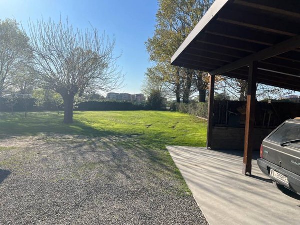 appartamento in vendita a Parma in zona Vicofertile
