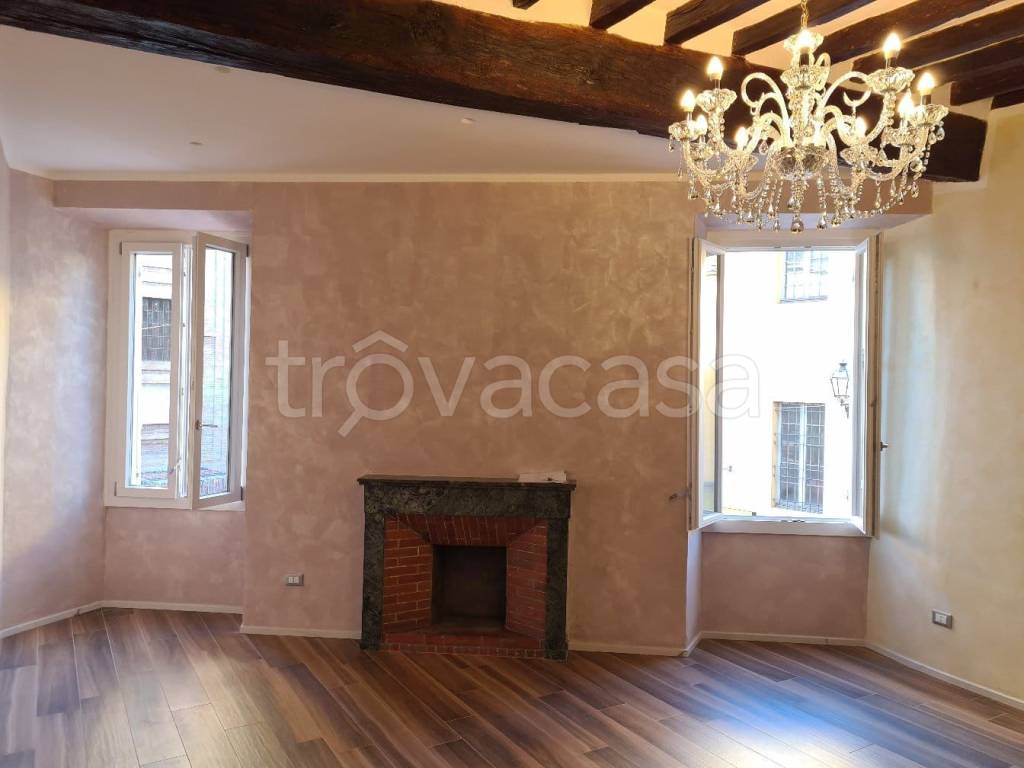 appartamento in vendita a Parma in zona Centro Storico
