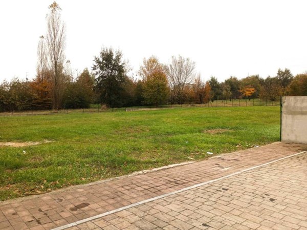 terreno edificabile in vendita a Parma