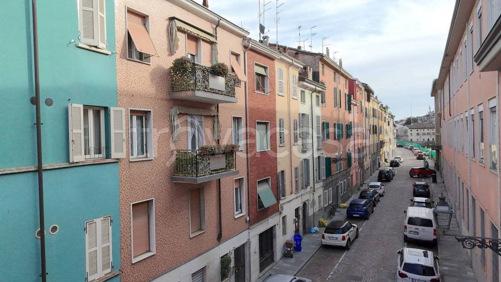 appartamento in vendita a Parma in zona Centro Storico