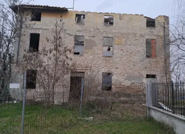casa indipendente in vendita a Parma in zona Pedrignano