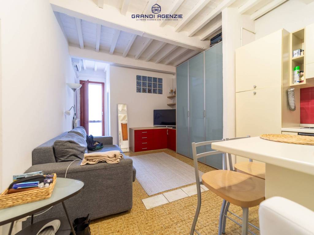 appartamento in vendita a Parma in zona Oltretorrente
