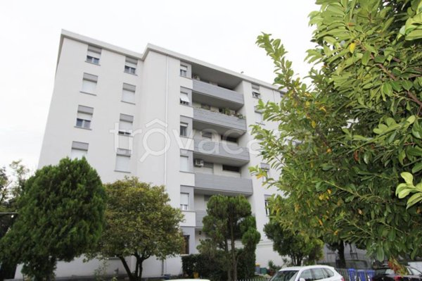 appartamento in vendita a Parma in zona Montanara