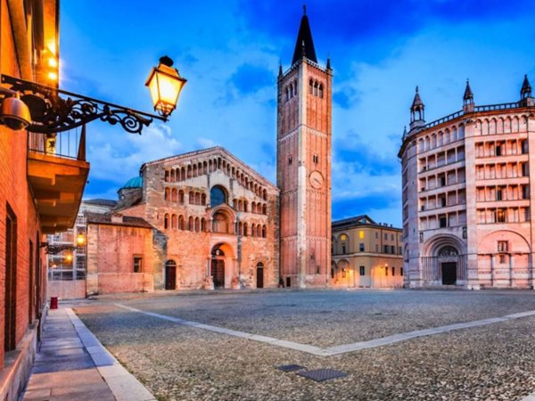 appartamento in vendita a Parma in zona Centro Storico