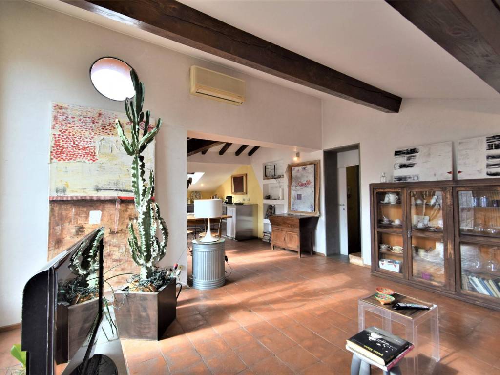 appartamento in vendita a Parma in zona Centro Storico