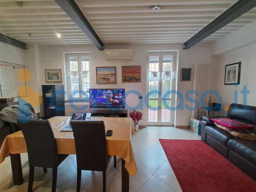 casa indipendente in vendita a Parma in zona Centro Storico