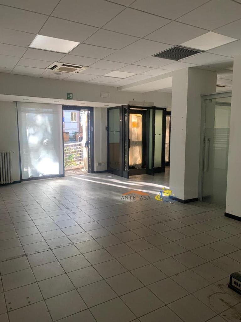 appartamento in vendita a Parma in zona Montanara