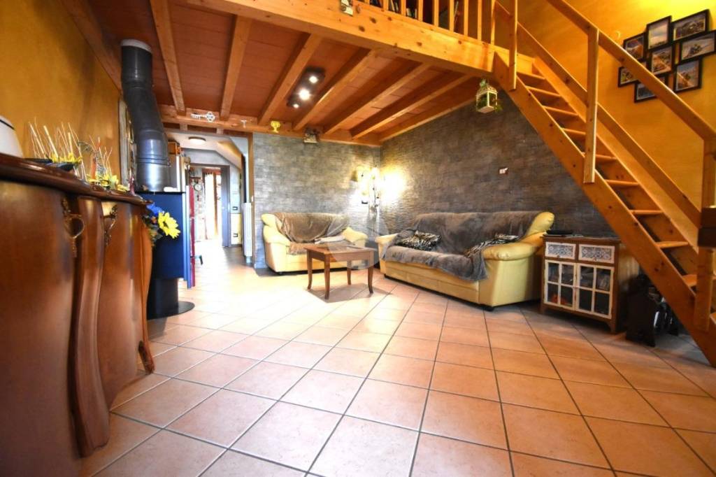 casa indipendente in vendita a Parma in zona Corcagnano
