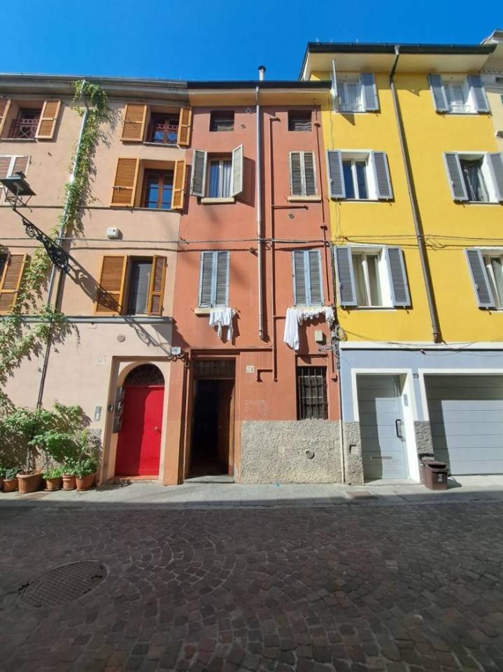 appartamento in vendita a Parma in zona Centro Storico