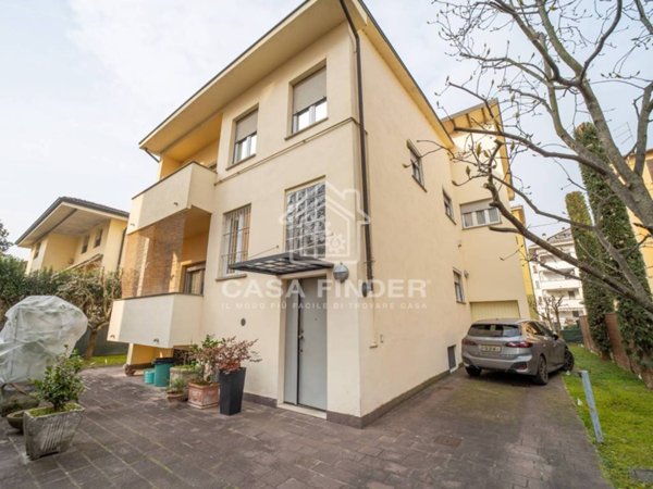 casa indipendente in vendita a Parma in zona Pablo