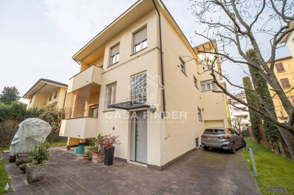 casa indipendente in vendita a Parma in zona Molinetto