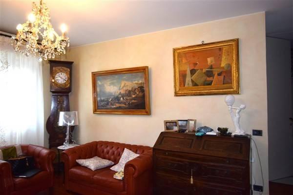 appartamento in vendita a Parma in zona Cittadella