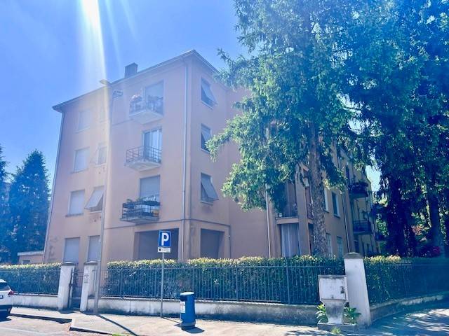 appartamento in vendita a Parma in zona Cittadella