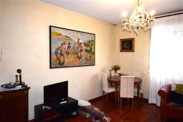 appartamento in vendita a Parma in zona Cittadella