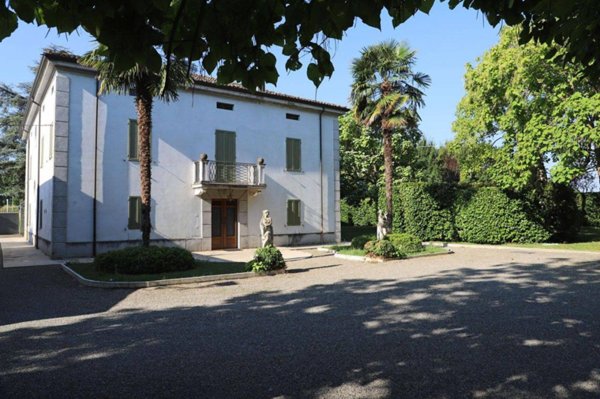 casa indipendente in vendita a Parma in zona Baganzola