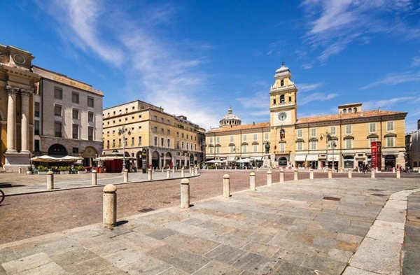 appartamento in vendita a Parma in zona Centro Storico