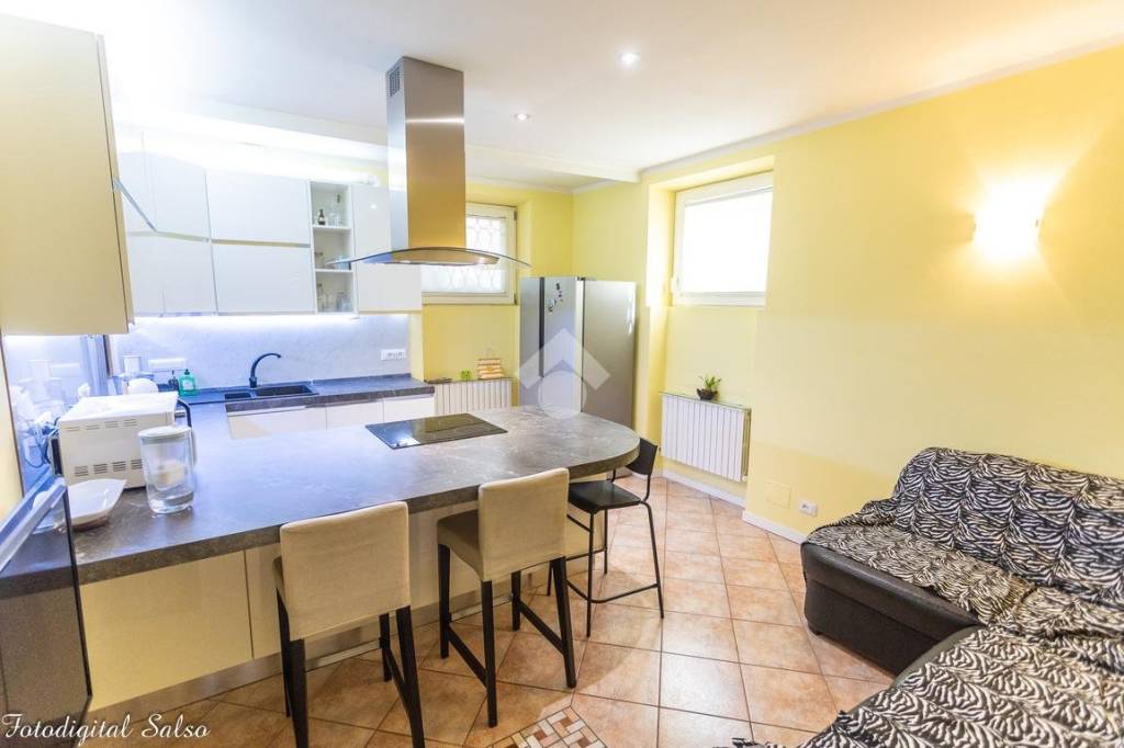 appartamento in vendita a Parma in zona Cittadella