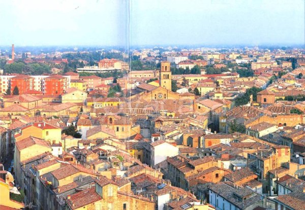 casa indipendente in vendita a Parma in zona Centro Storico