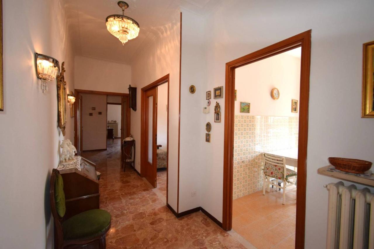 appartamento in vendita a Parma in zona Crocetta
