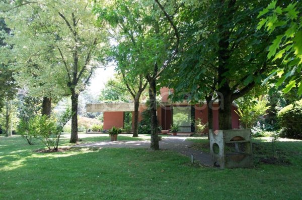 casa indipendente in vendita a Parma in zona Carpaneto