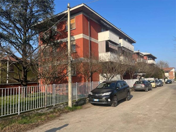 appartamento in vendita a Parma in zona Botteghino