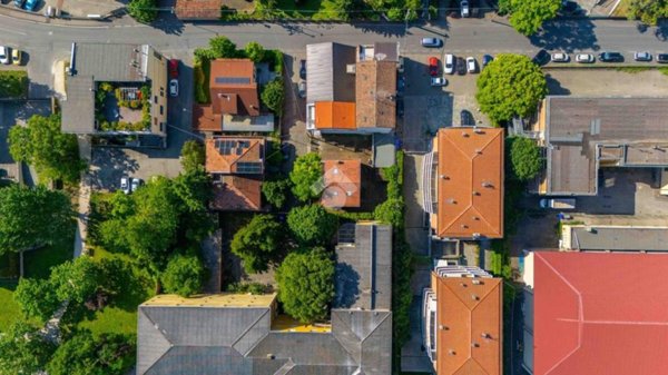 casa indipendente in vendita a Parma in zona San Leonardo