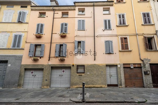 appartamento in vendita a Parma in zona Oltretorrente