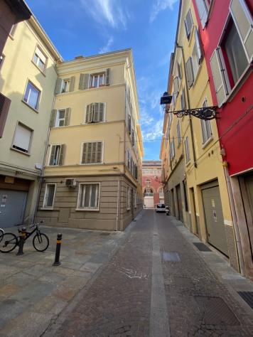 appartamento in vendita a Parma in zona Centro Storico