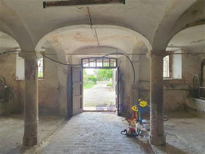 casa indipendente in vendita a Parma in zona Centro Storico
