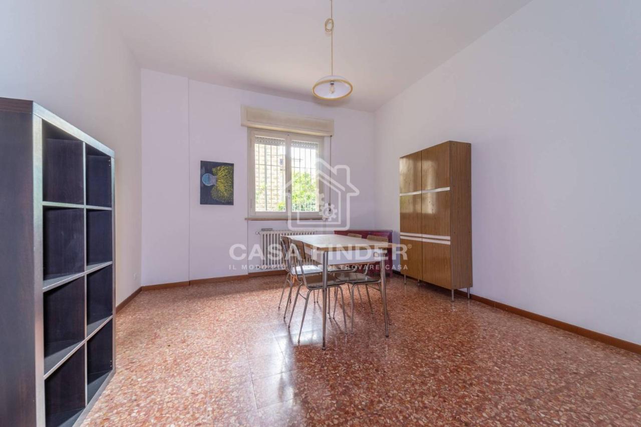 appartamento in vendita a Parma in zona Cittadella