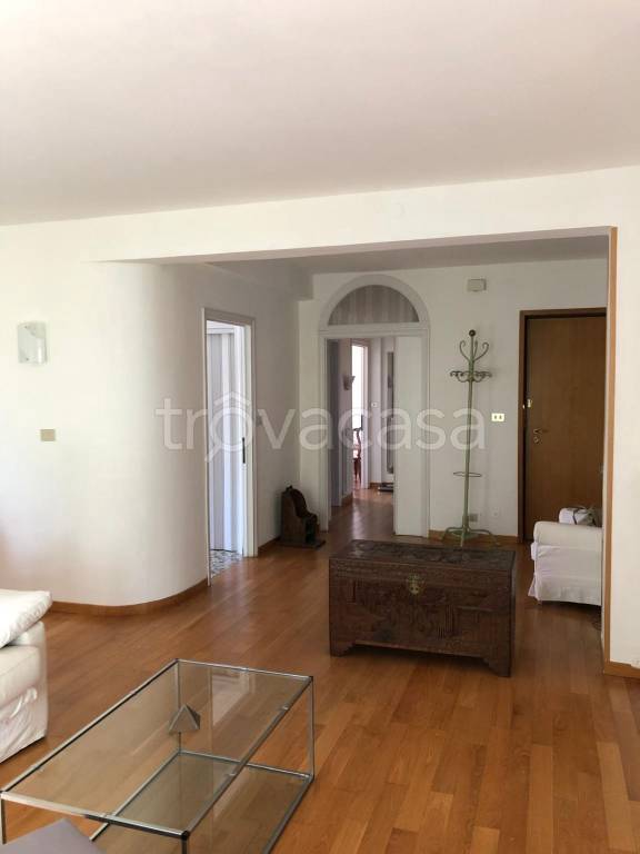 appartamento in vendita a Parma in zona Cittadella