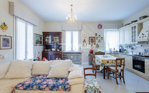 casa indipendente in vendita a Parma in zona Pilastrello