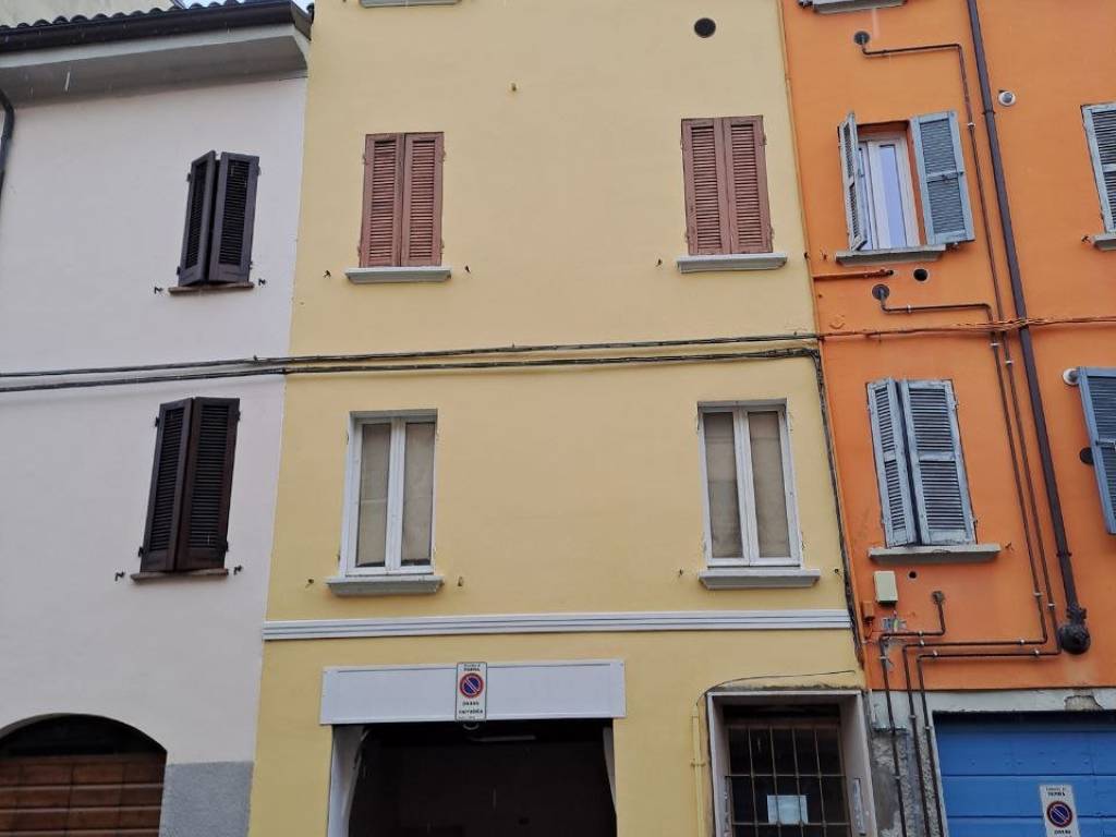 appartamento in vendita a Parma in zona Oltretorrente