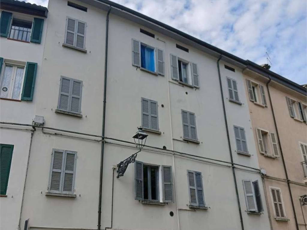 appartamento in vendita a Parma in zona Oltretorrente